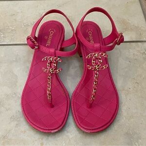 *SOLD* 100% Authentic Chanel T-Strap Chain CC Logo Sandals